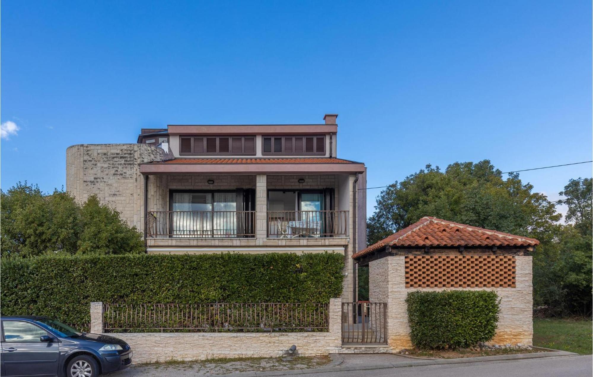 1 Bedroom Cozy Apartment In Jadranovo Exterior photo